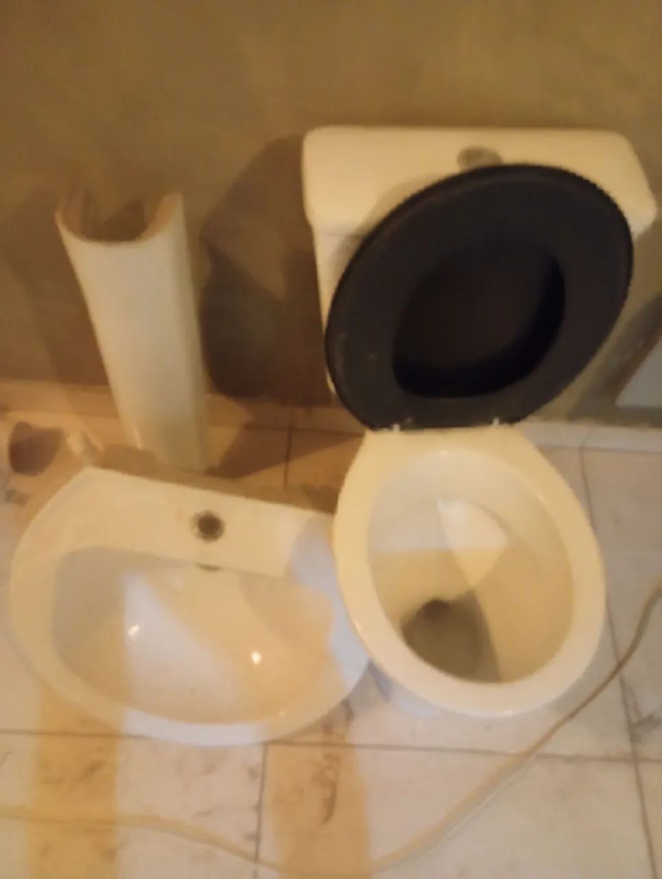 Complete Bathroom Kit by Icasa – Brand-New Items