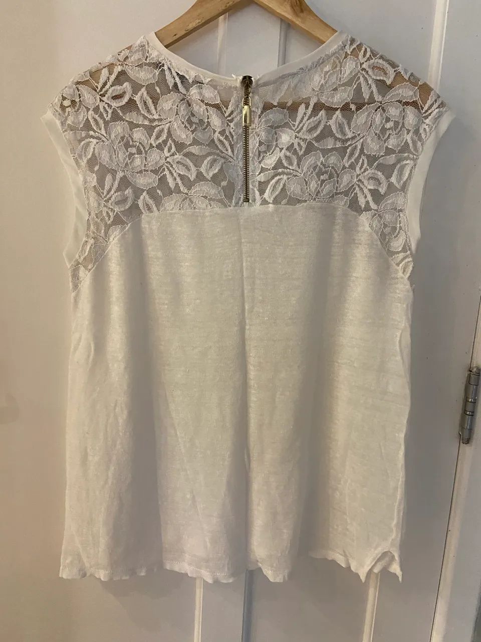 Blusa Mixed Branco Nova P mas serve M  - Foto 2