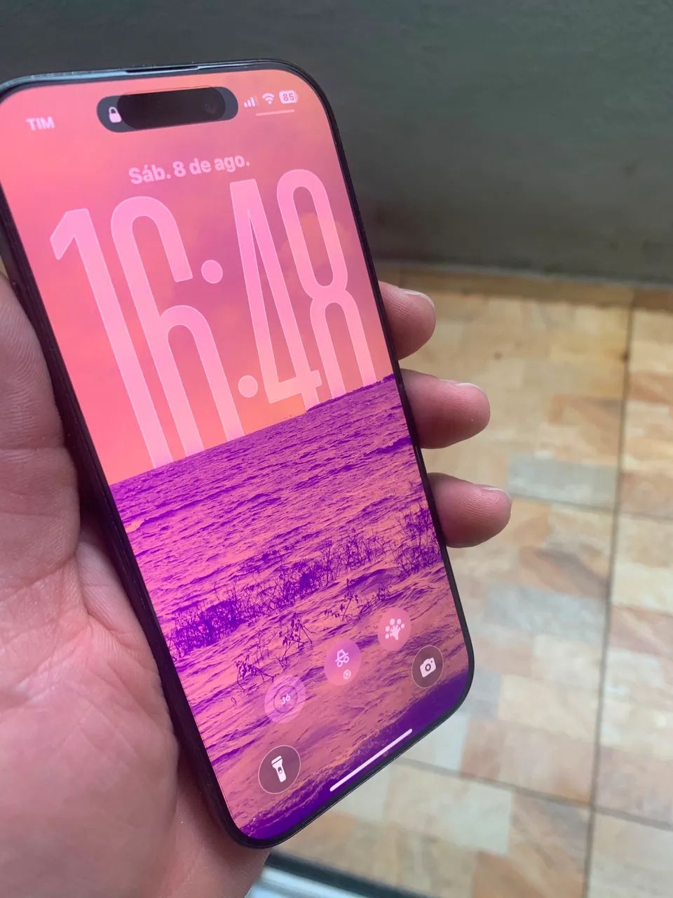 iPhone 16 pro 256 - Foto 2