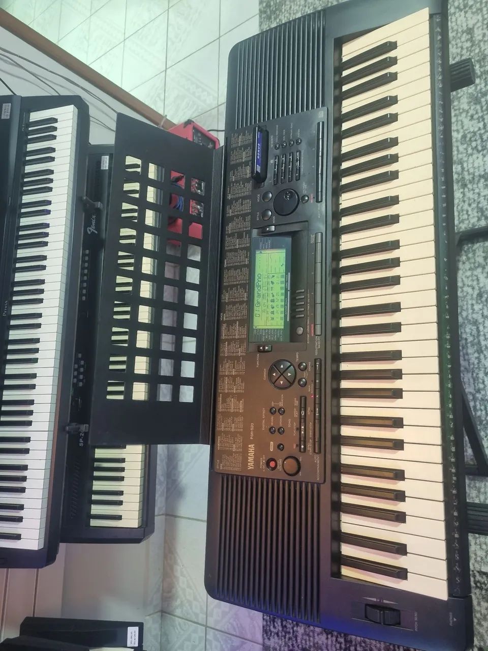 Teclado Yamaha PSR-520 Display NOVO
