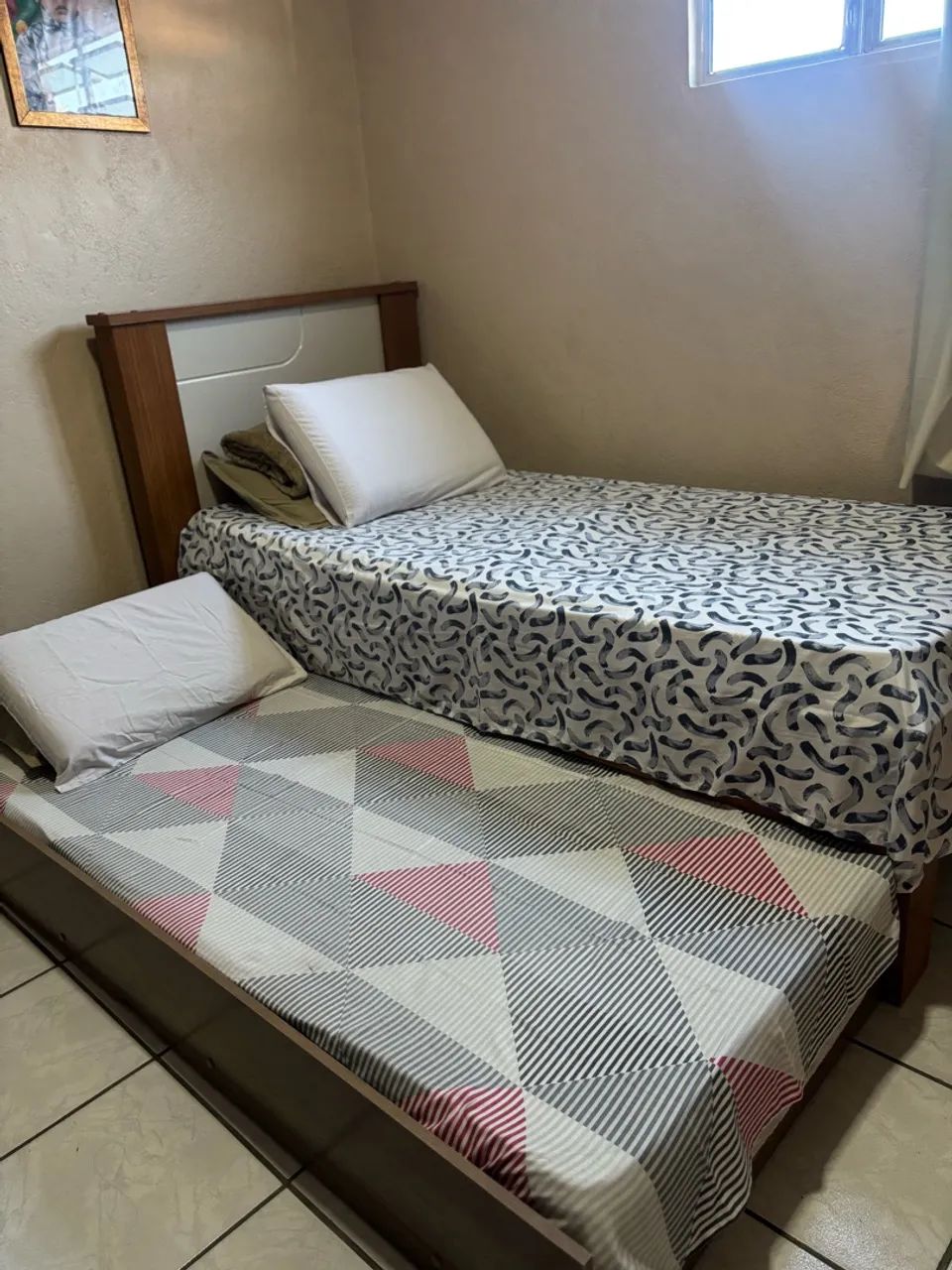 Vende-se cama com auxiliar seminova  - Foto 2