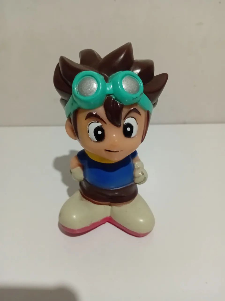 Boneco Tai Kamiya | Digimon Adventure | Vinil Rotomoldado | Squeaker
