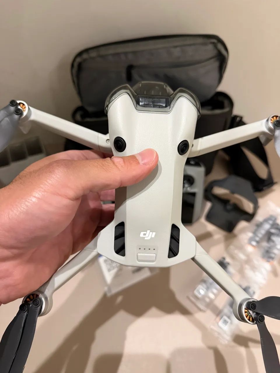 Drone DJI Mini 4 Pro Combo Fly More - Foto 2