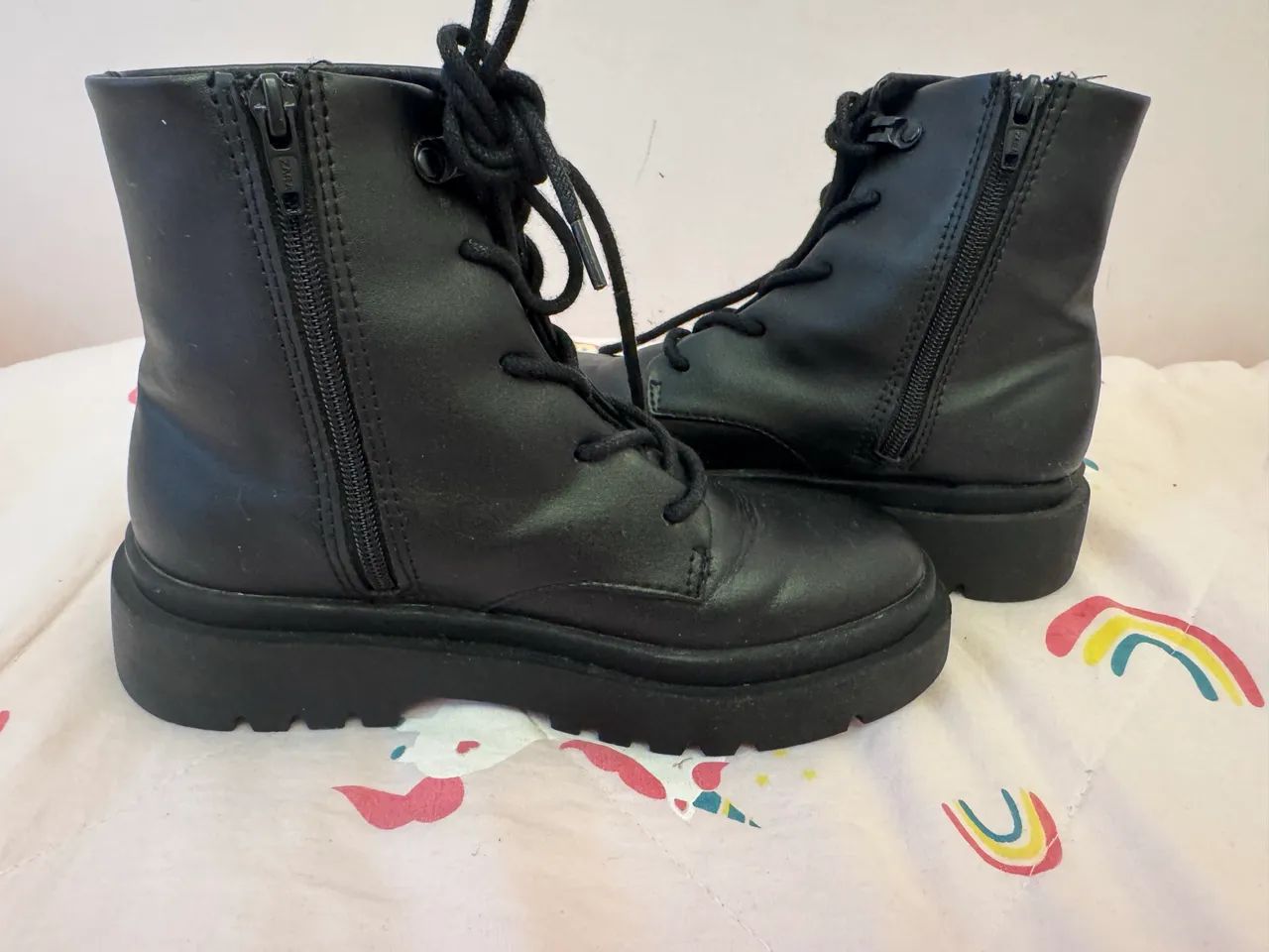 Bota infantil feminina preta - Zara - Tamanho 31 - Foto 5