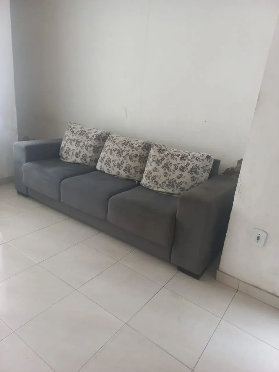 Sofá 3 lugares grande