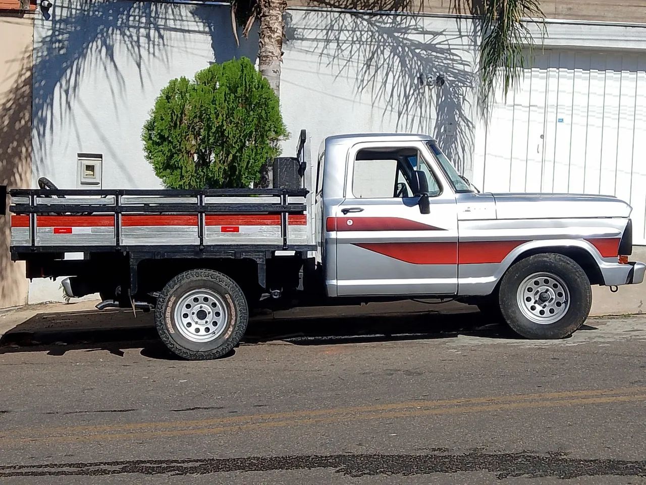 Ford F-1000 1992