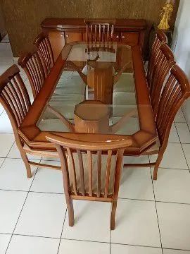 Mesa com cadeiras 