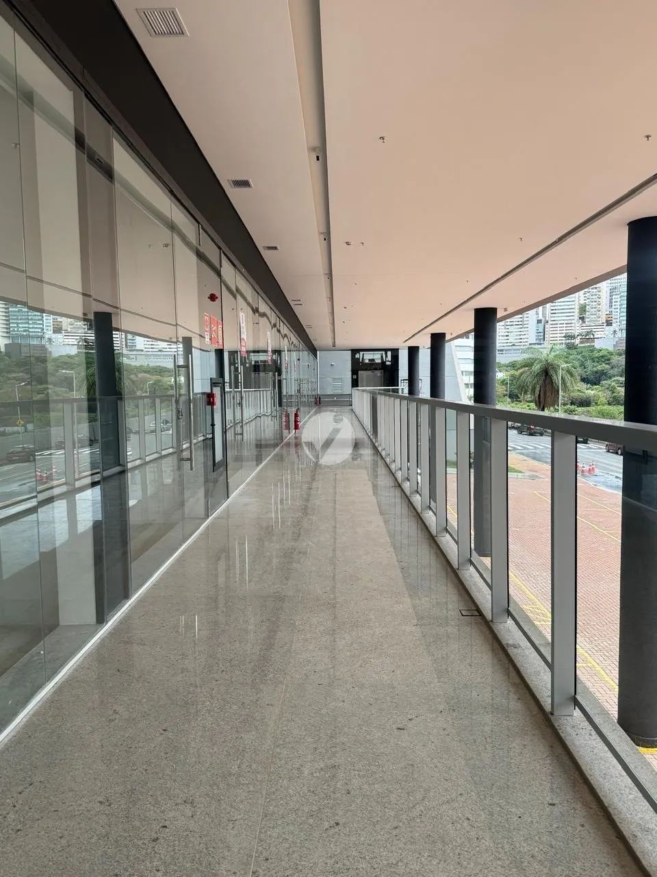 Loja para loca ção no Vale do Sereno - Foto 4
