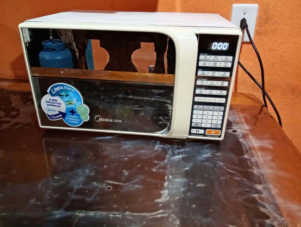 Microondas Midea top 20 litros  - Foto 4