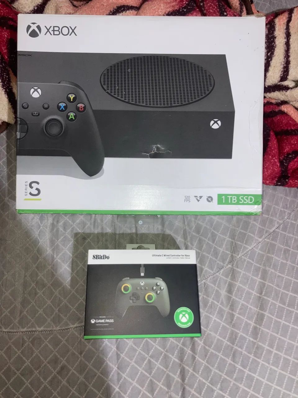 Xbox series s carbon black 1 tb e 2 controles - Foto 4