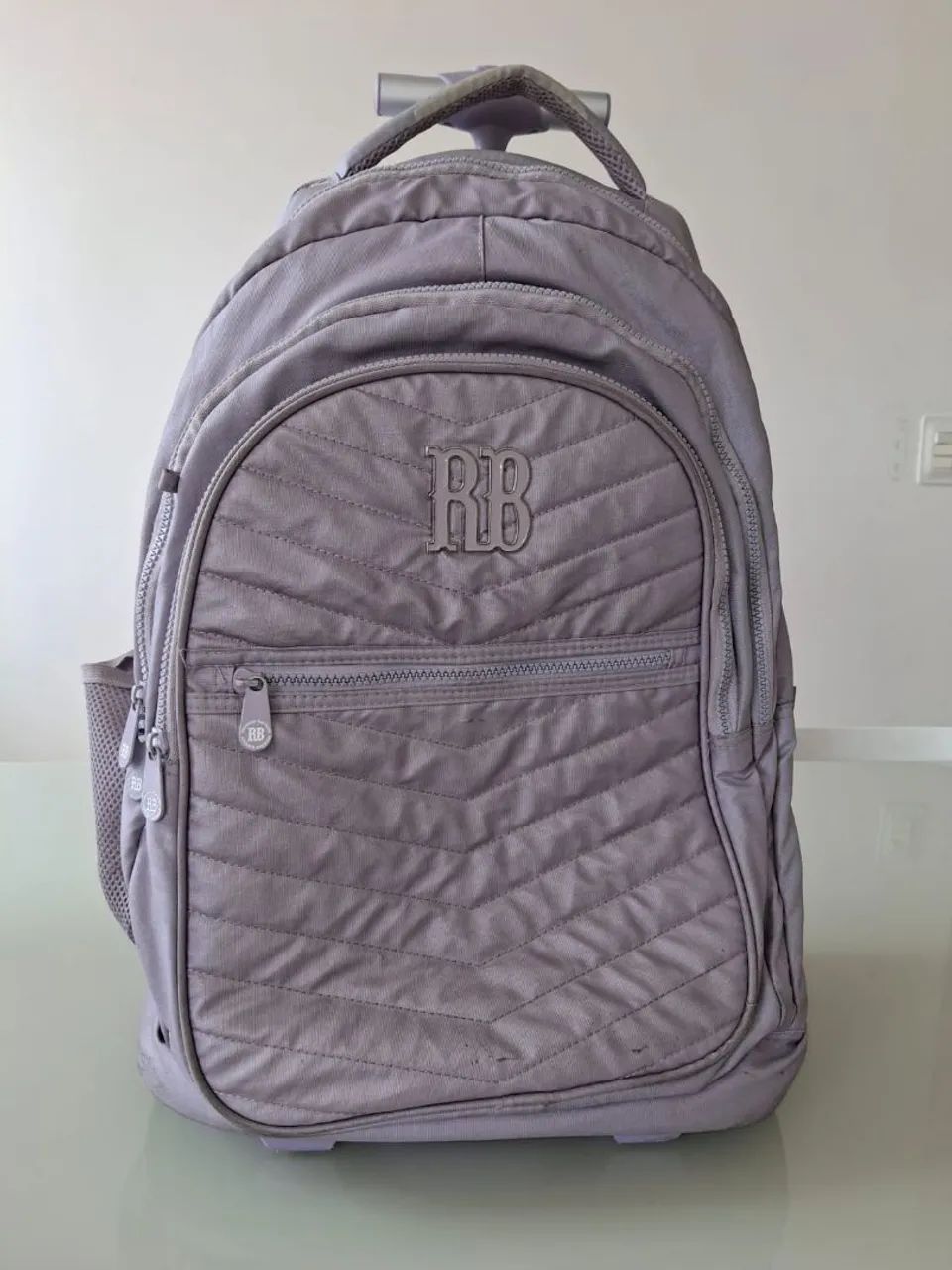 Mochila Rebeca Bombom de rodinhas 