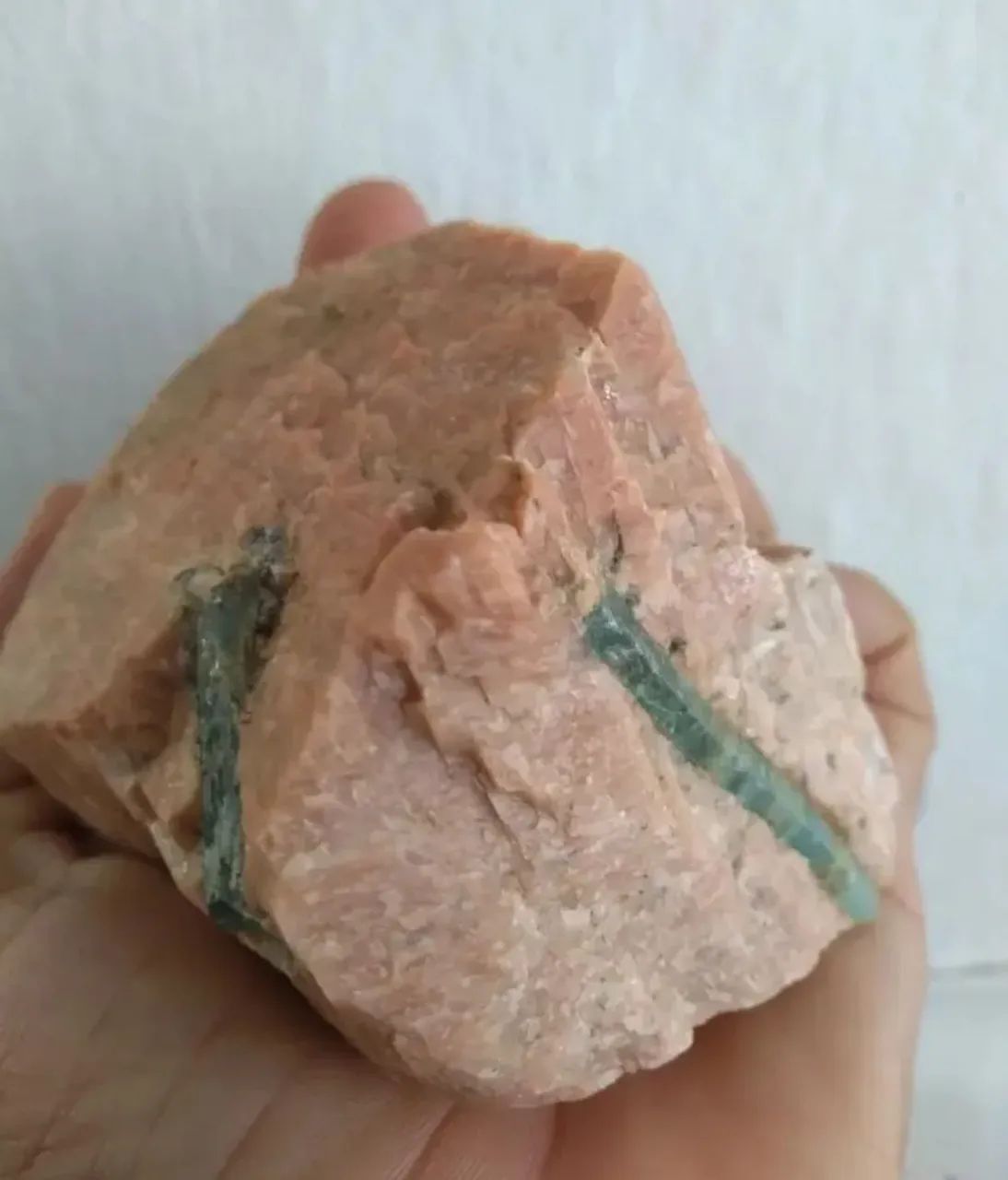 Águas Marinhas Na Matriz De Feldspato Microlina - Foto 4