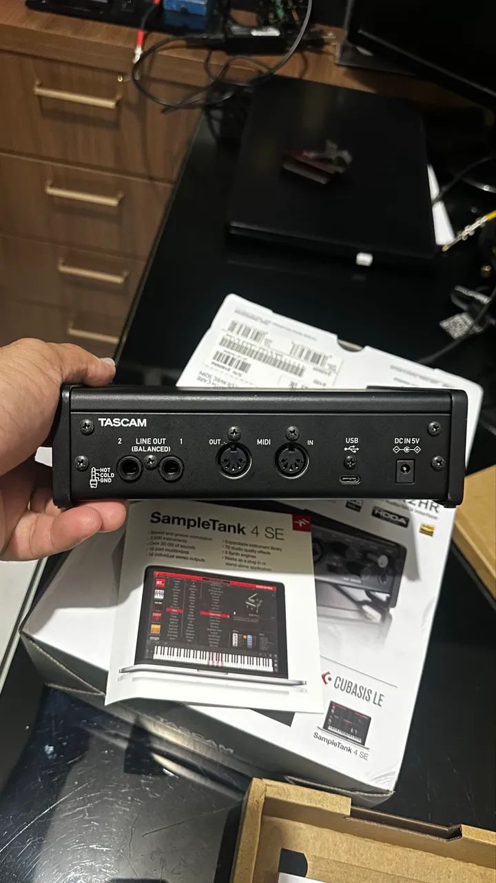 Placa de áudio Tascam - Foto 2