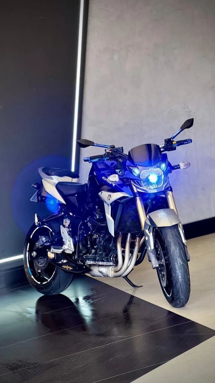 Suzuki GSR 750cc - Foto 3