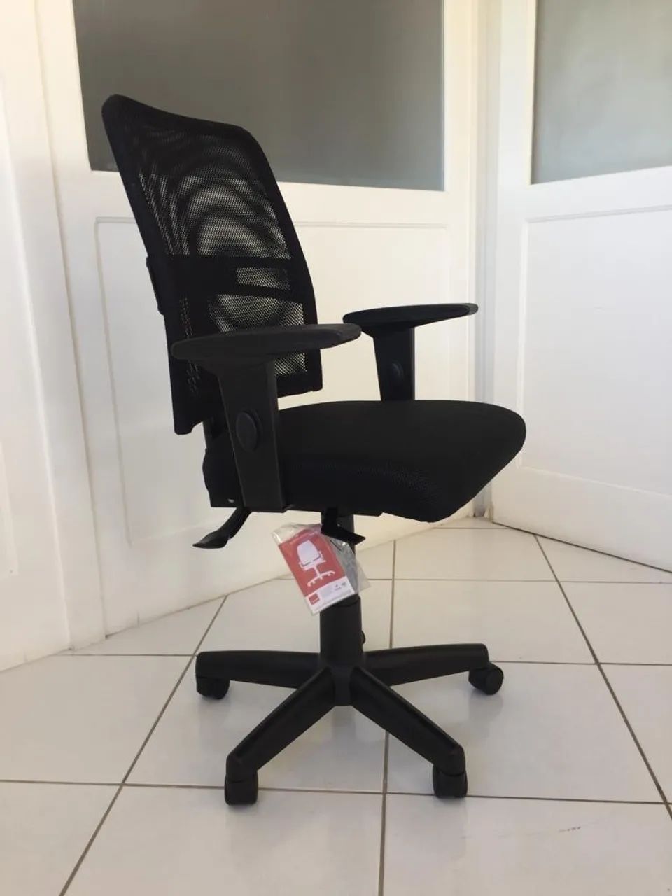 Cavaletti NewNet Ergonômica - Tela Mesh + Braço Regulável - Foto 2