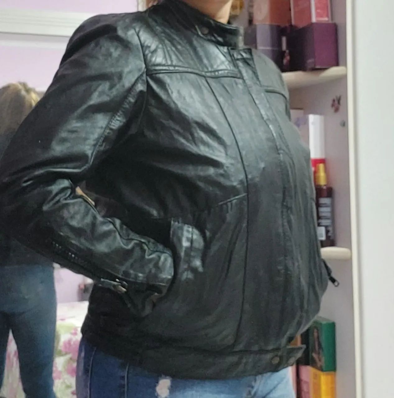 Jaqueta de couro legítimo preta veste até o número 44 - Foto 5