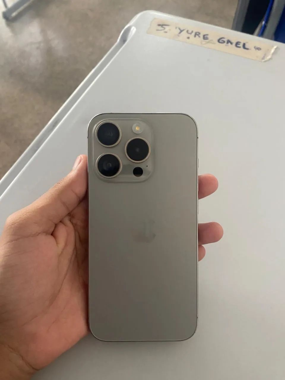 VENDO IPHONE 15 PRO - Foto 3
