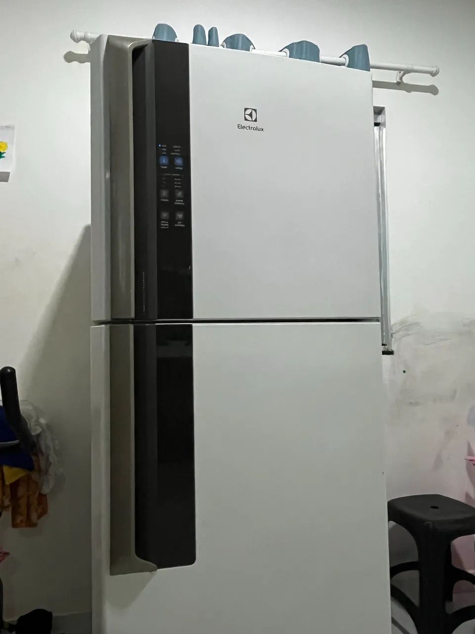 Geladeira Electrolux frost free semi nova  - Foto 4
