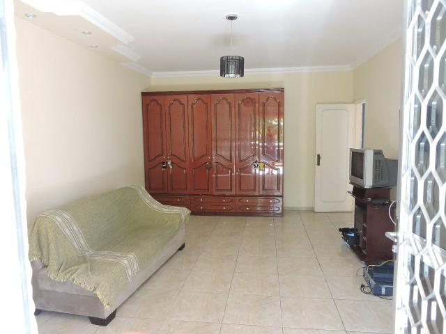 Casa com terreno grande 600m2 centro de Bangu Rangel Pestana