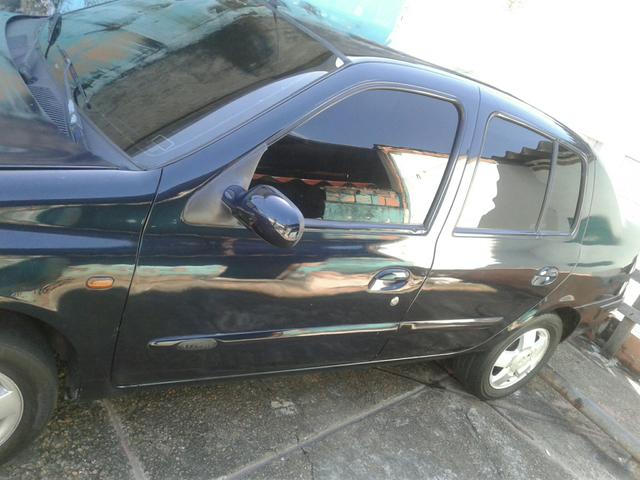 Clio sedan 1.6 financia com 3 mil de ent - Foto 5