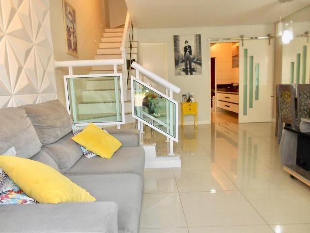Casa Duplex em condomínio na Lagoa Redonda com 3 quartos e 2 vagas