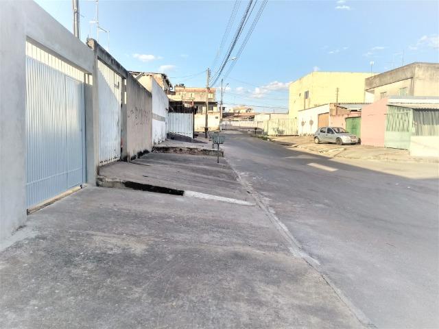 Casa 2 quartos nos fundos, mas kit na lateral, quadra 605 - Foto 6