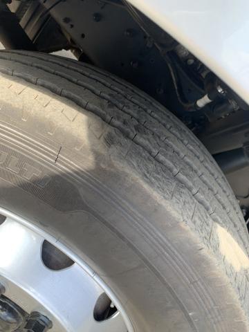 Ford CARGO 2428 - Ano: 2012 - Baú - Foto 4