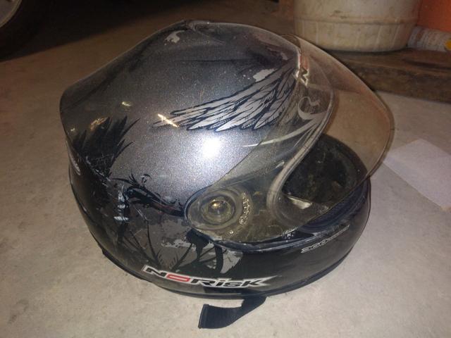 Capacete
