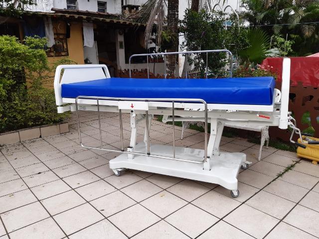 Cama hospitalar 3 manivelas,s luxo com elevação de altura - Foto 2
