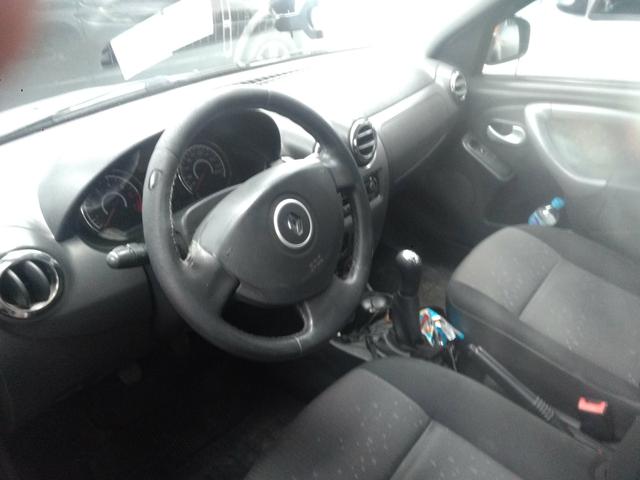 Renault Logan 1.6 8v completo 2011 - Foto 8
