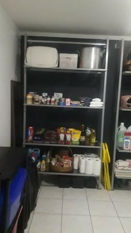 Estante prateleira expositora de ferro com vidro - Foto 2