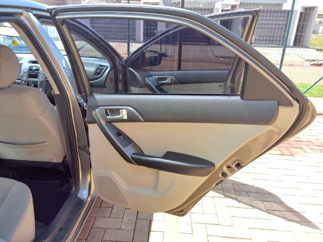 Kia Cerato - Foto 13