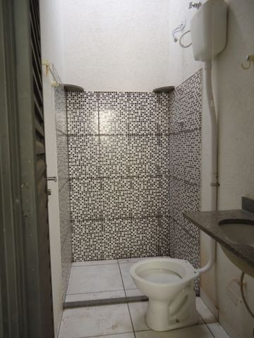 Quarto com banheiro perto da Coca-Cola - Foto 6