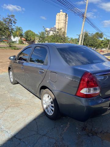 Etios sedã 1.5 XLS manual - 2016 - Foto 5