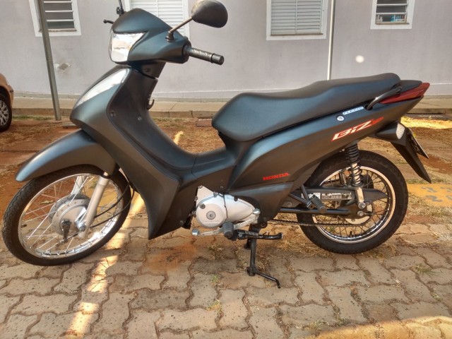 HONDA BIZ 125 2015 ES SÉRIE ESPECIAL