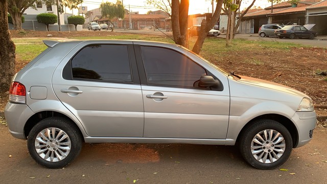 FIAT PALIO ATTRACTIVE/ITALIA 2011 COMPLETO