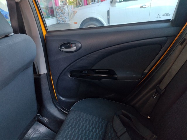ETIOS CROSS TOP
