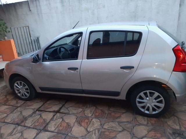 SANDERO EXPRESSION 1.6 COMPLETO