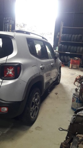 Jeep Renegade Long.1.8 4x2 Flex 16V aut 2016 Para retirada de peças  - Foto 5