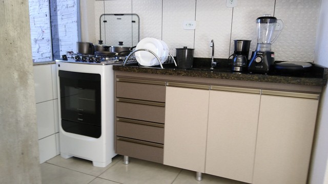 KITINETE CENTRAL EXCELENTE - Foto 3