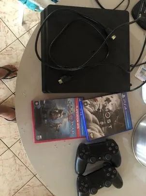 PS4 PRO 1TB + 5 JOGOS + 2 CONTROLES - Videogames - Engenho