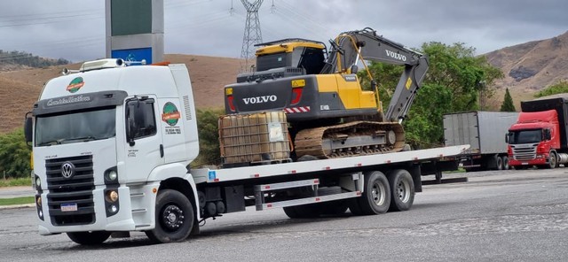 Venfo escavadeira volvo EC 140 DL - Foto 2