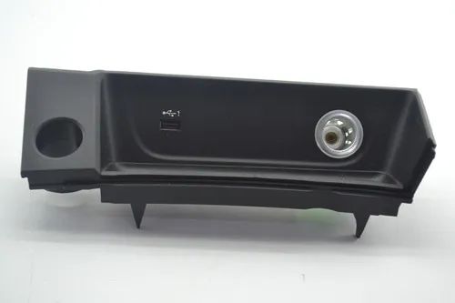 Moldura Tomada Usb 12v Console Audi A4 2018 Original 8w18641