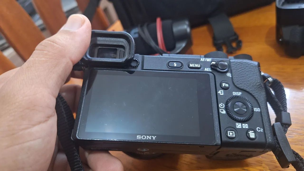 Câmera Sony Alpha 6400