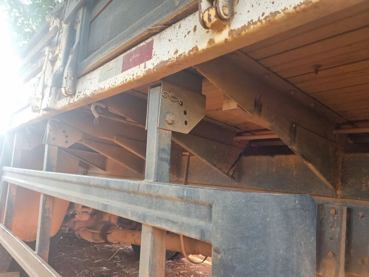 Carroceria aço chapeada  - Foto 6