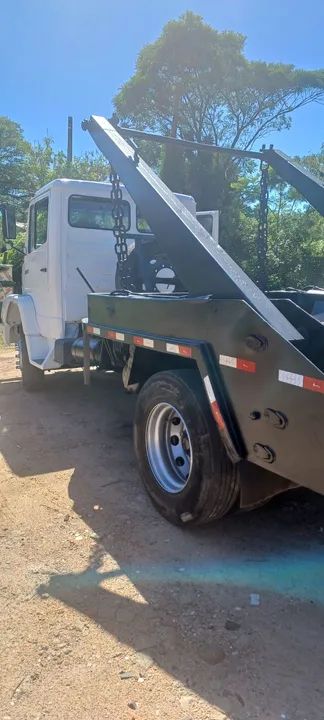 Caminhão tele entulho - Ótimo estado! - Foto 3