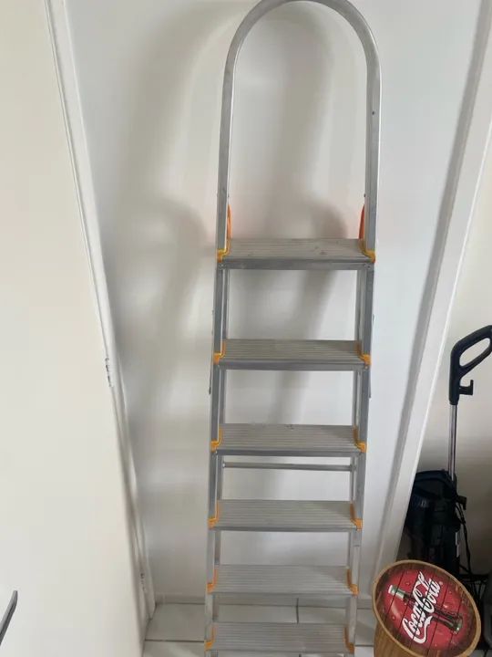 Escada de Alumínio 6 Degraus - Foto 2