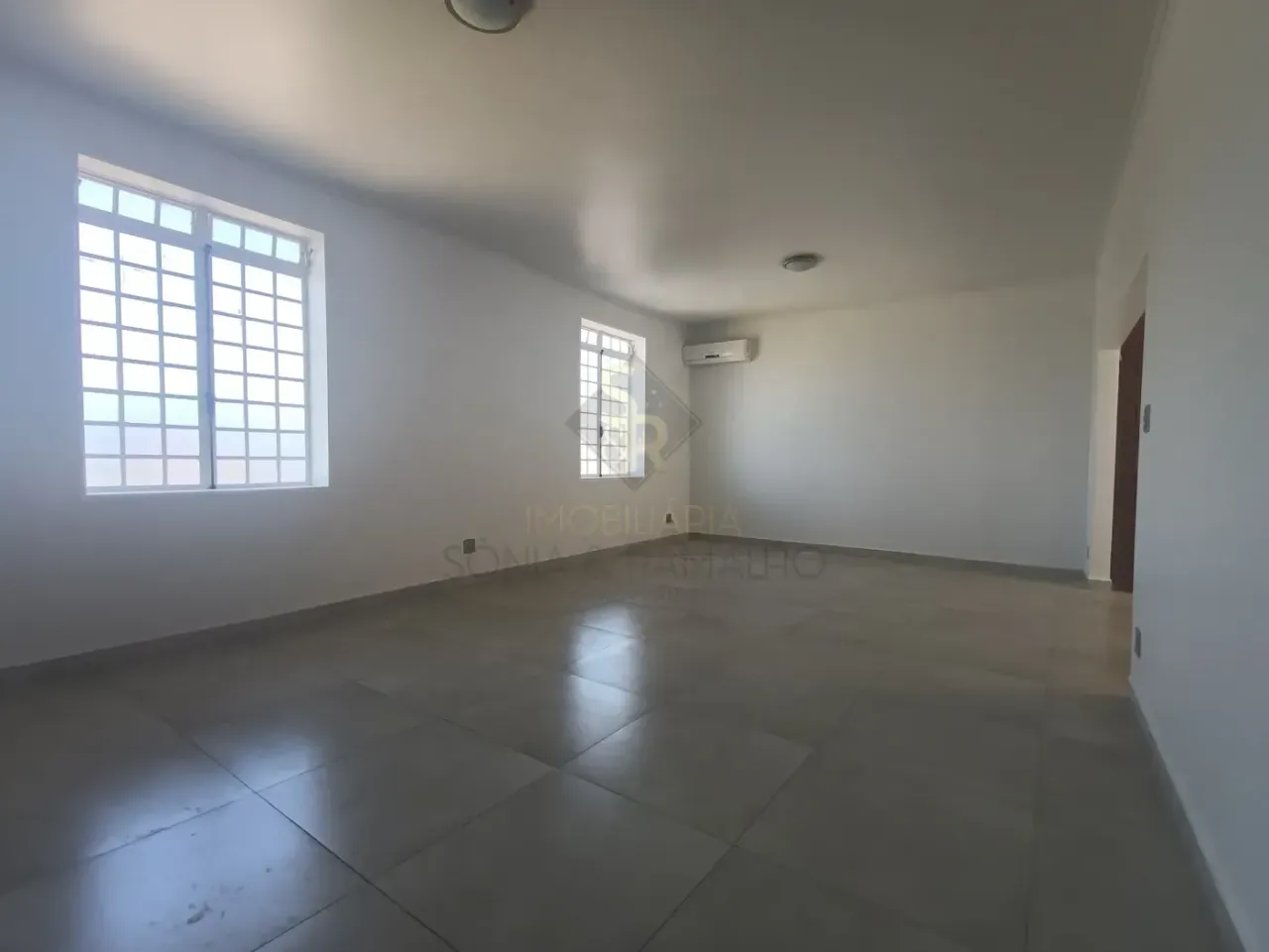 Casa Sobrado Para Venda e Locação no Bairro Alto da Boa Vista, em Ribeirão Preto