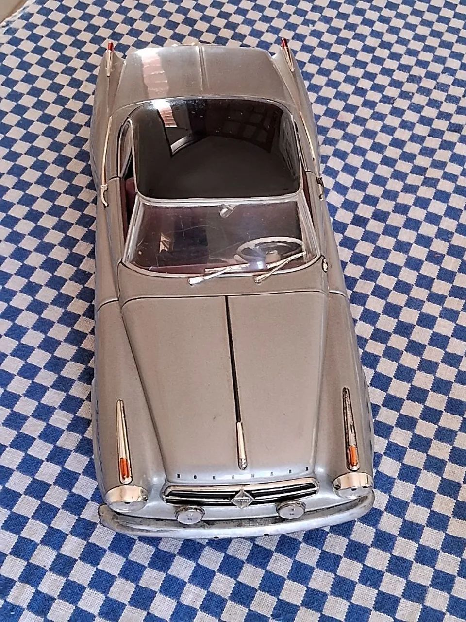 Miniatura Revell Borgward Isabella 1:18 - Foto 3