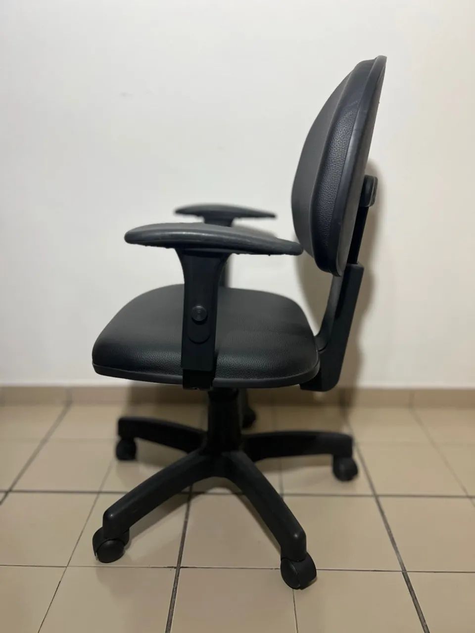 Cadeira ergonômica - excelente condição!!! - Foto 2